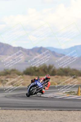 media/Nov-16-2025-Race Pace (Sun) [[8c5fa54630]]/Non Verified Riders (1st 20 Minutes)/5-Turn 15 (110pm)/